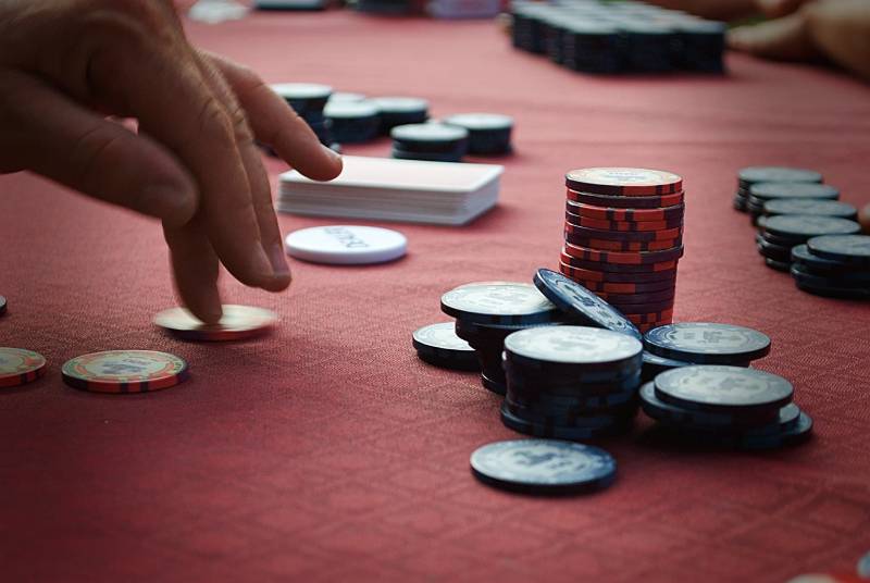 Cách Tính Toán Và Chiến Lược Khi Chơi All In Poker
